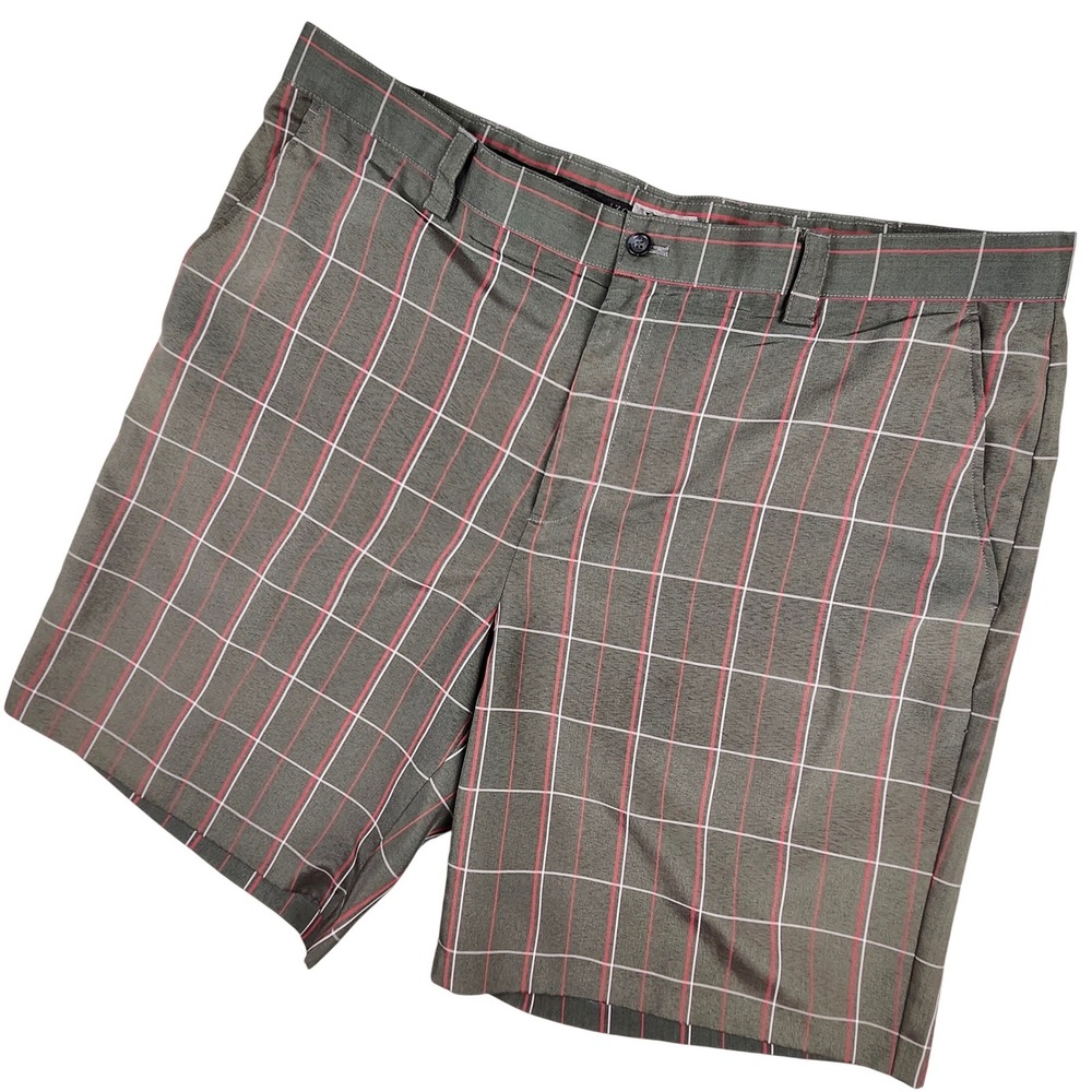 IZOD XFG‎ Shorts Mens 40 Green Plaid Golf Performance Flat Front Bermuda Chinos